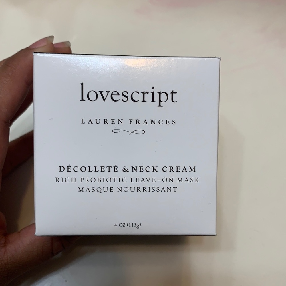 Lovescript Décolleté and neck cream